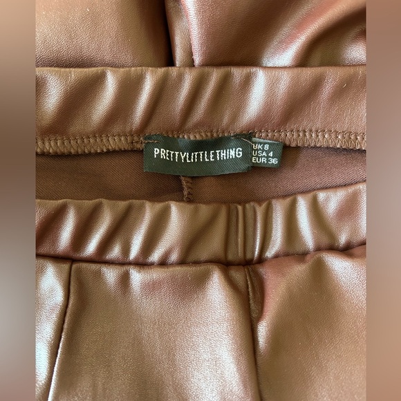 NWOT PrettyLittleThing burgundy faux leather split hem pants size 4 - Picture 3 of 16